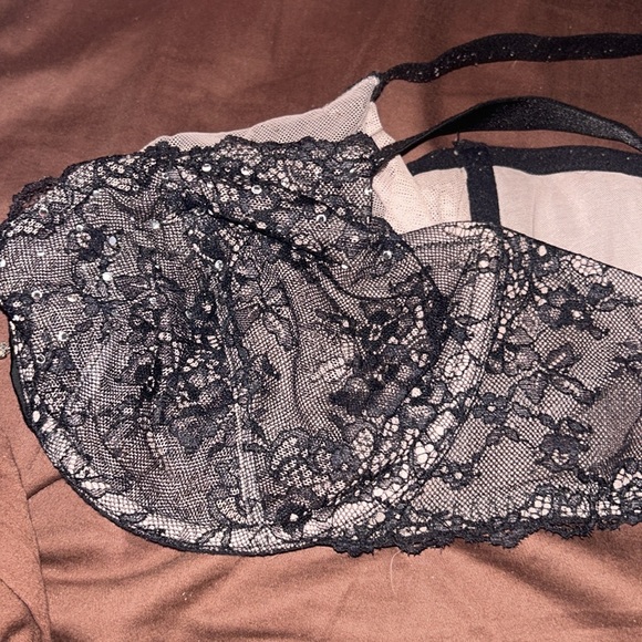 Sexy line by Victoria’s Secret bra size 36D with crystals beautiful, bling lace - Picture 7 of 17